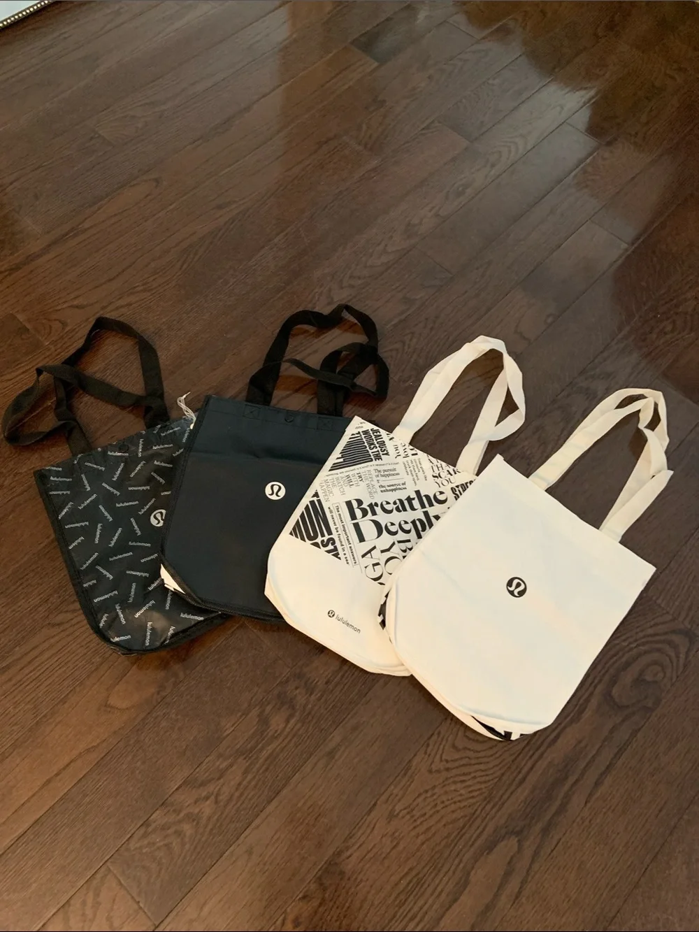 lululemon athletica snall Tote Pack in Black and White & green